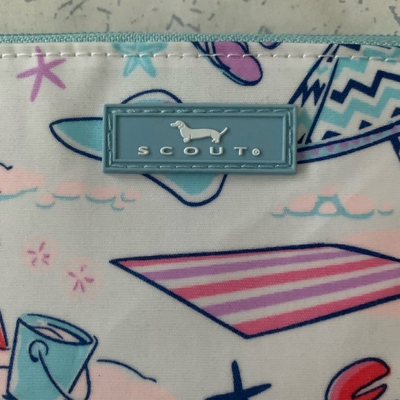 Scout wristlet Pouch with Pink and Blue Beach Theme - Picture 2 of 4